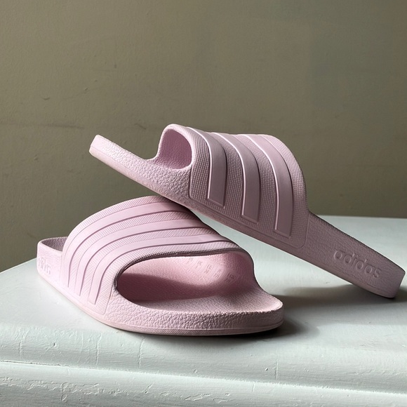 Adidas Pink Slide-on Sandals women’s size 5 - Picture 2 of 9